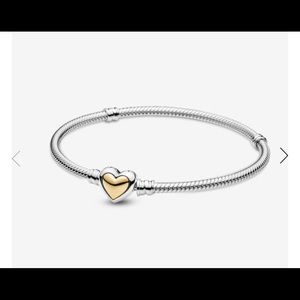 Pandora domed golden heart moments snake bracelet 6.7 inch. Brand new.
